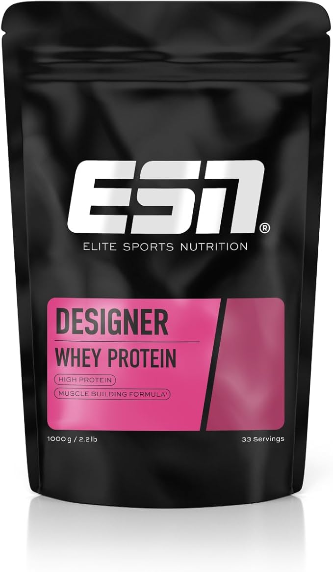 Sachet noir de poudre de protéine ESN Designer Whey saveur vanille, avec des détails roses et blancs.