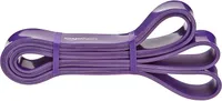 Bande de résistance Amazon Basics de couleur violette, pliée et maintenue par un élastique plus fin, avec le logo 'amazonbasics' visible sur le dessus.